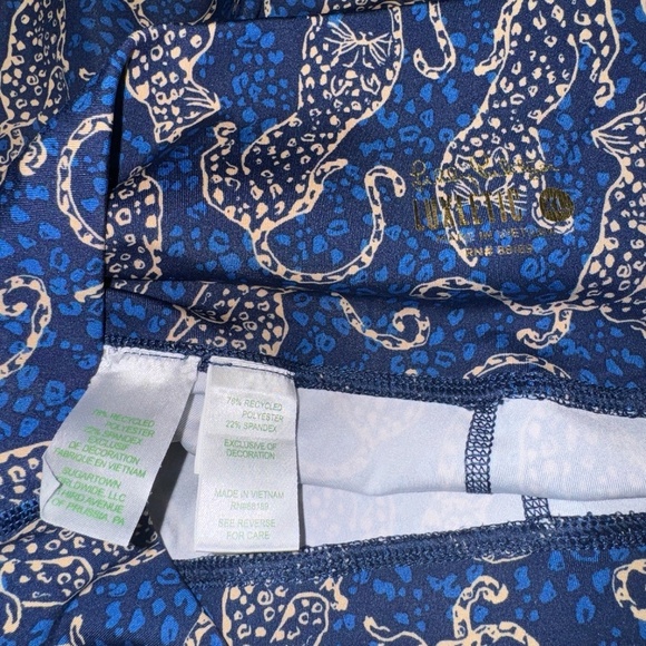 EUC Lilly Pulitzer UPF 50+ Luxletic South Beach High Rise Legging Leopard XL - Picture 4 of 6